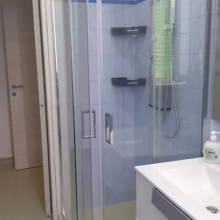 Vello Blu Apartman *