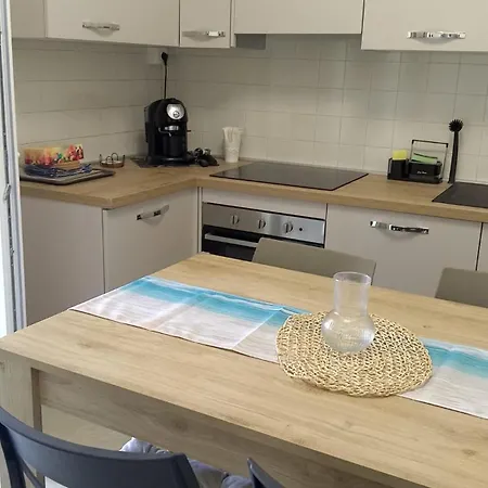 Vello Blu Apartman *