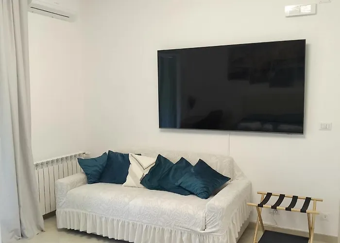 Vello Blu דירה ג'ובינאצו